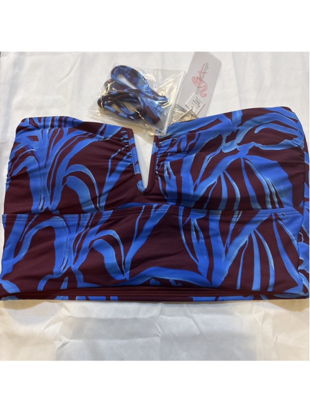 Mimi Flamingo Women's Swimwear Soleil Solids Finn Midkini Tankini Top Size 4
